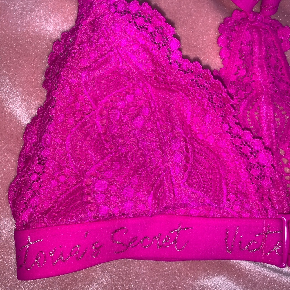 Pink Victoria Secret Shimmer Bra size small - Picture 3 of 6